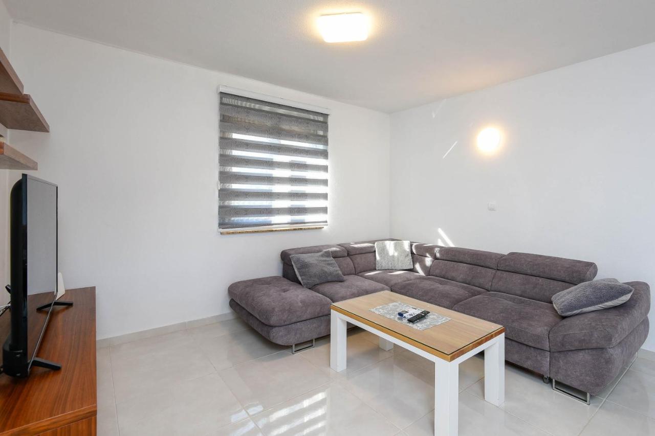 Lidija Apartmani โอเรบิก ภายนอก รูปภาพ