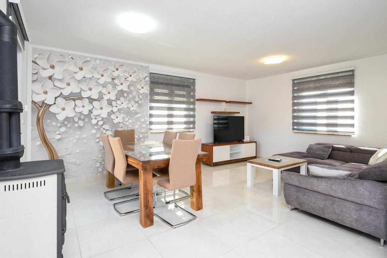 Lidija Apartmani โอเรบิก ภายนอก รูปภาพ